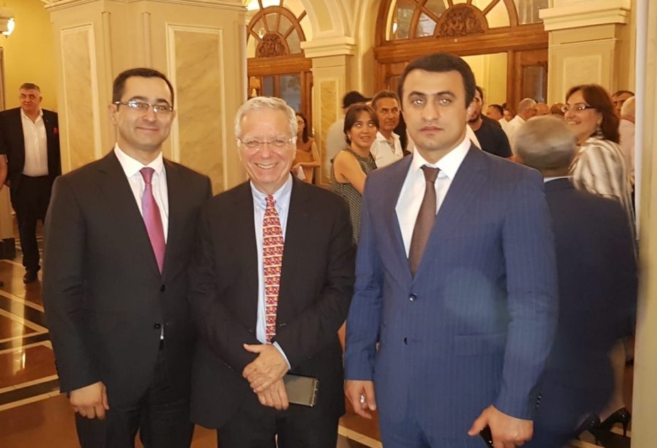 Azərbaycan nümayəndə heyəti Gürcüstanın olimpiyaçılarının forumunda iştirak edib