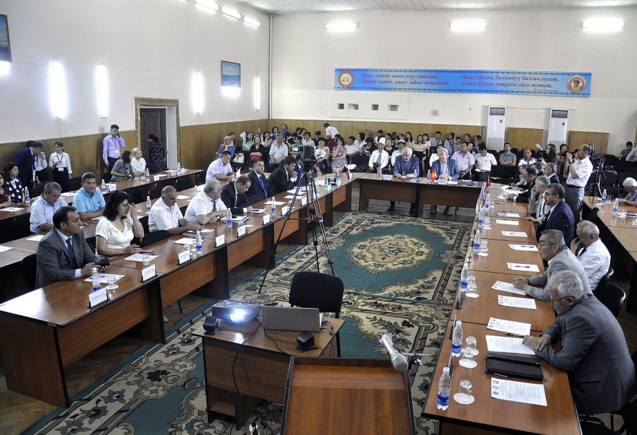 Bişkekdə “Müsəlman dünyasının ilk dünyəvi parlamentli dövləti” adlı beynəlxalq konfrans keçirilib