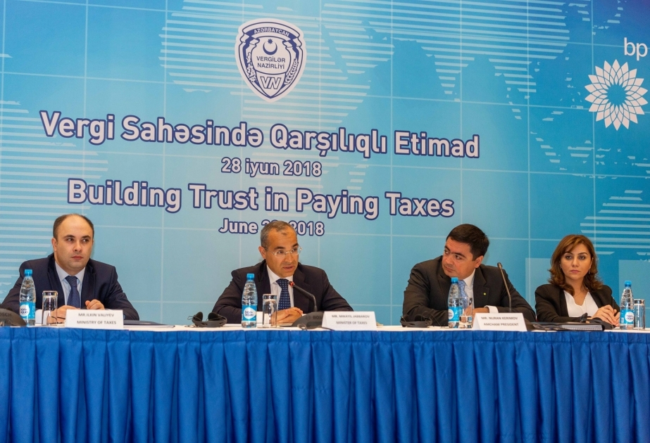 Baku hosts roundtable discussion on "Building Trust in Paying Taxes"