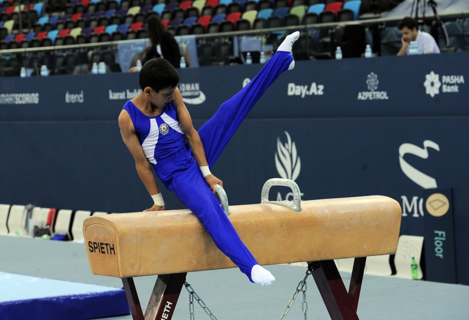 Kişi və qadın idman gimnastikası üzrə 25-ci Bakı çempionatı və birinciliyi davam edir