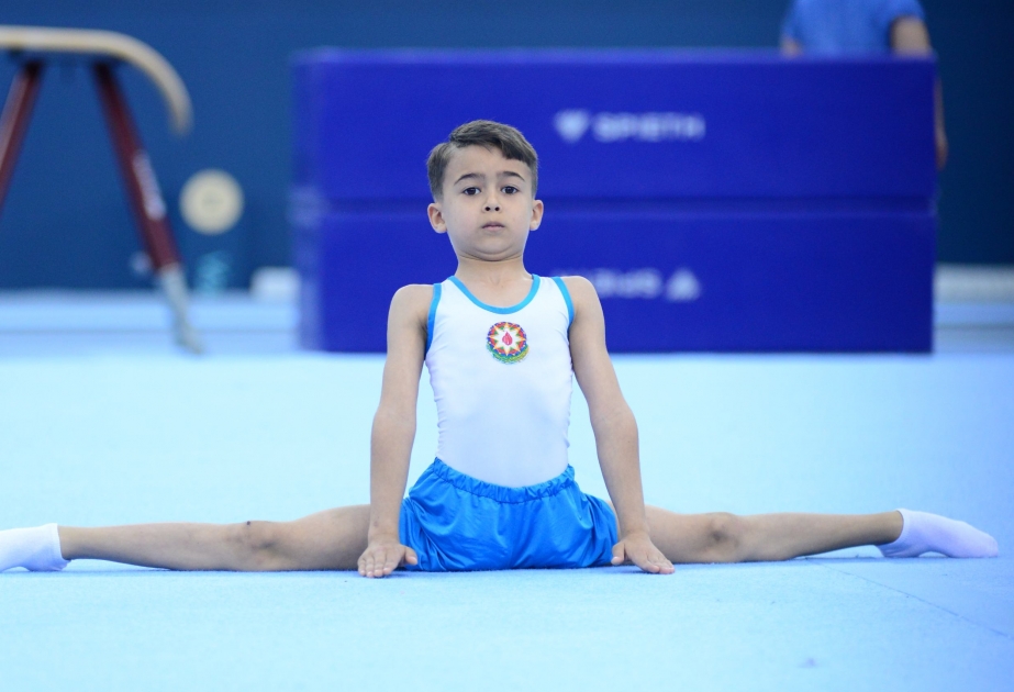 İdman gimnastikası üzrə 25-ci Bakı çempionatının və birinciliyinin ikinci gününə start verilib