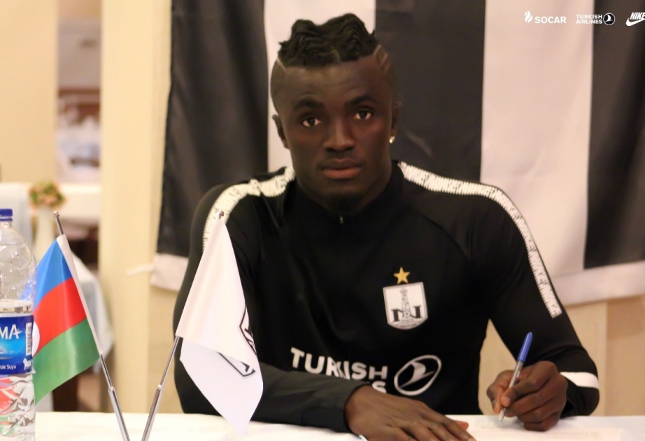 FC Neftchi Baku sign Ghanaian striker