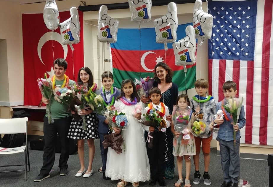 Azerbaijani youth held classical music night in Chicago