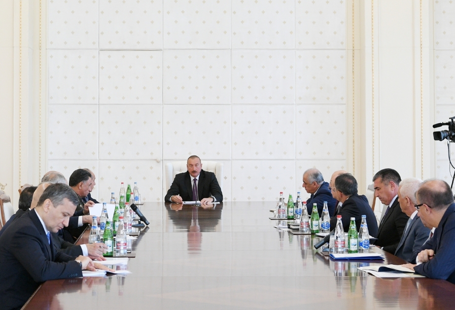 Le président Ilham Aliyev tient une réunion consacrée à la situation du système d’énergie électrique du pays VIDEO