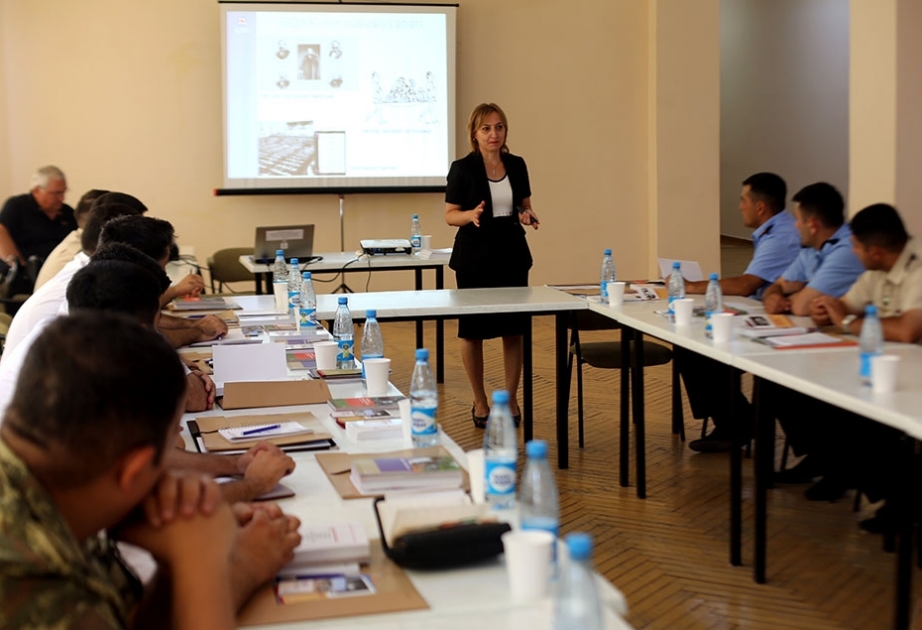 Müdafiə Nazirliyi və BQXK-nın Azərbaycandakı nümayəndəliyi ilə seminar keçirilib