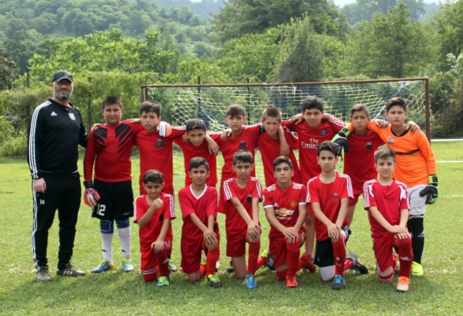 “Neftçi İdman Klubu”nun U-12 komandası Gürcüstanda təlim-məşq toplanışında olub