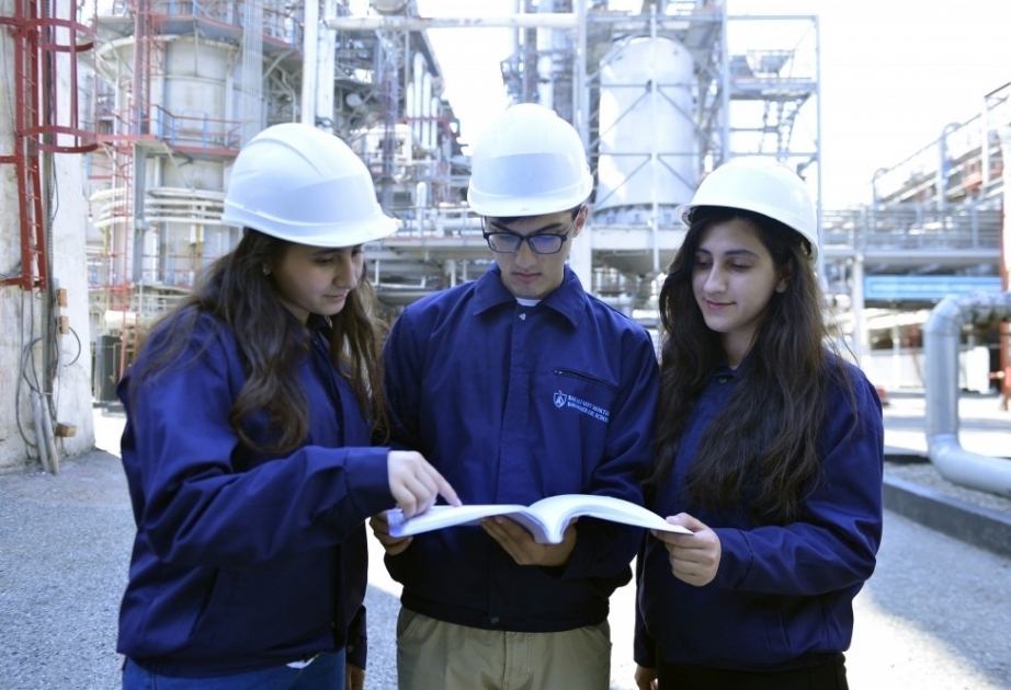 BHOS students take internship at a number of SOCAR structures