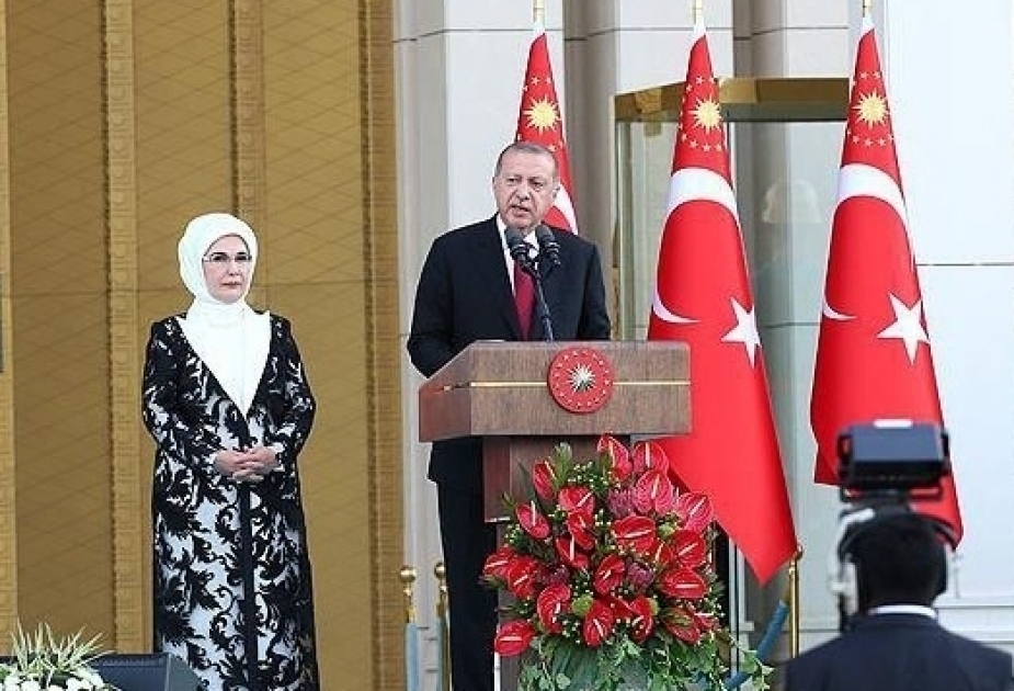 Rəcəb Tayyib Ərdoğanın yeni müddətə prezidentliyə başlaması münasibətilə Ankarada rəsmi ziyafət keçirilib YENİLƏNİB