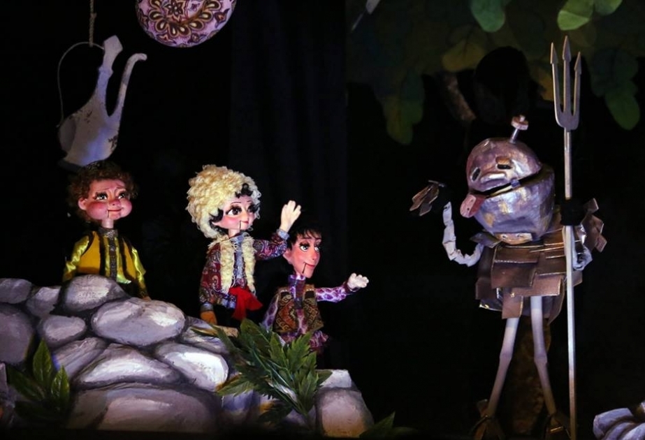 Kukla teatrı mövsümü başa vurur