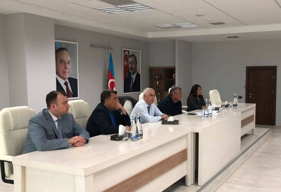 Azərbaycan Voleybol Federasiyasının prezidenti dünya çempionatına hazırlaşan qadınlardan ibarət yığmamızla görüşüb