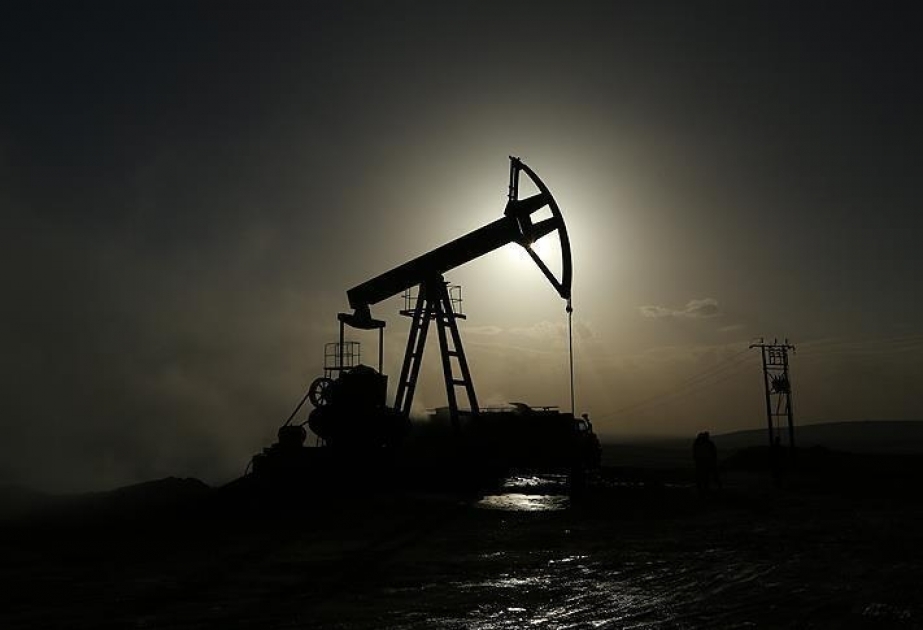 ABŞ-ın neft ehtiyatları kəskin azalıb