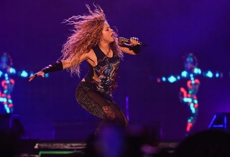  Pop star Shakira wows crowd at Istanbul’s Vodafone Park