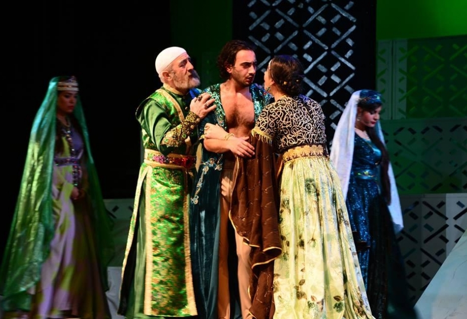 Gənc Tamaşaçılar Teatrı mövsümə “Leyli və Məcnun “ tamaşası ilə yekun vuracaq