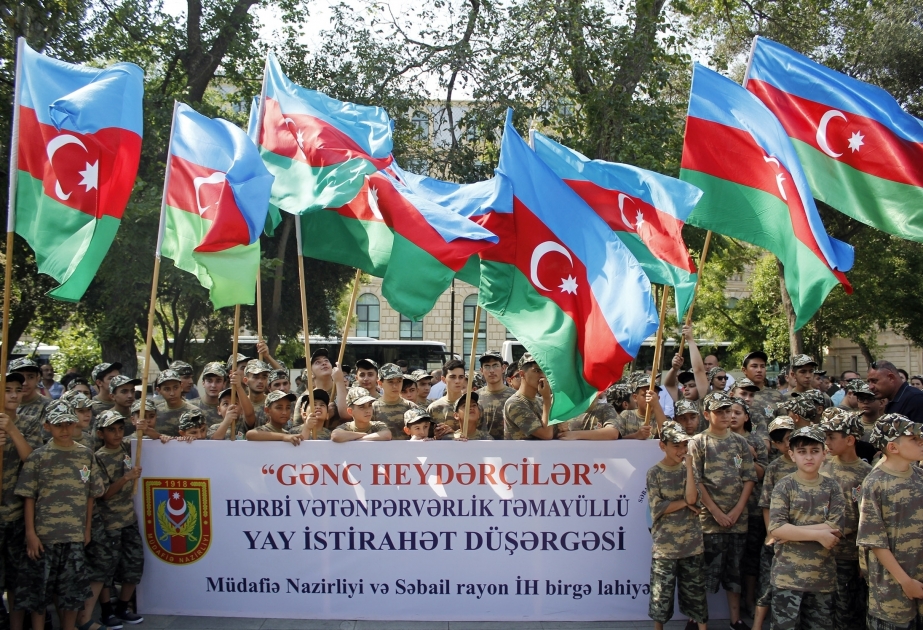 Gənc heydərçilər hərbi vətənpərvərlik təmayüllü yay istirahət düşərgəsinə yola salınıblar