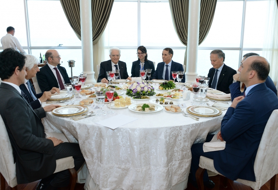 Azerbaijani PM, Italian President have joint working dinner VIDEO