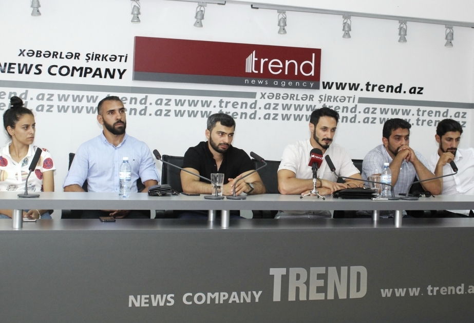 Sain Fərhad Fərmanlı: Bir Hollivud və iki Bollivud filmində iştirak etmək üçün dəvət almışıq