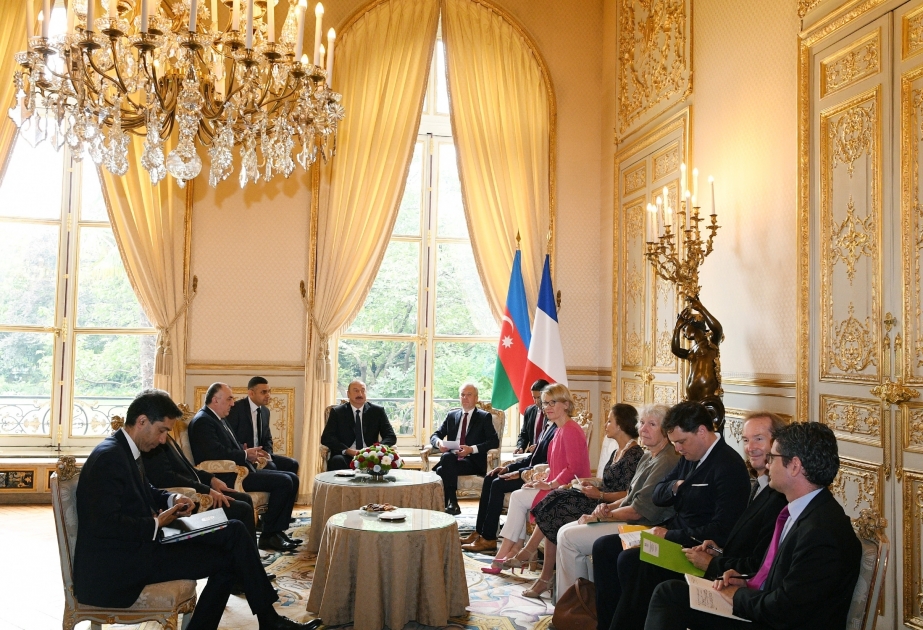Entretien du président azerbaïdjanais avec le président de l’Assemblée nationale française VIDEO