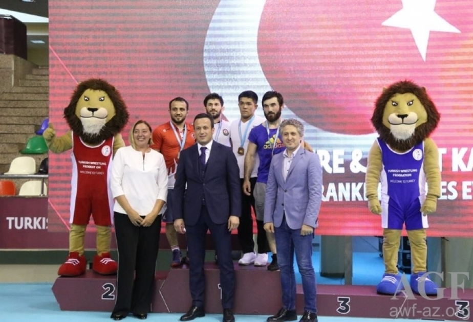 Azerbaijani wrestlers take five medals in Turkish tournament