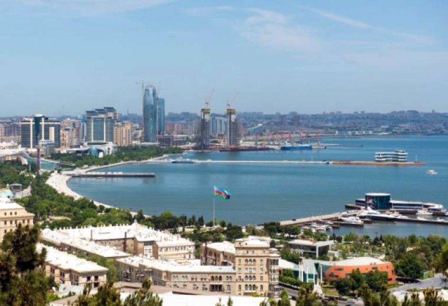 Баку лидирует в рейтинге летних путешествий в города СНГ