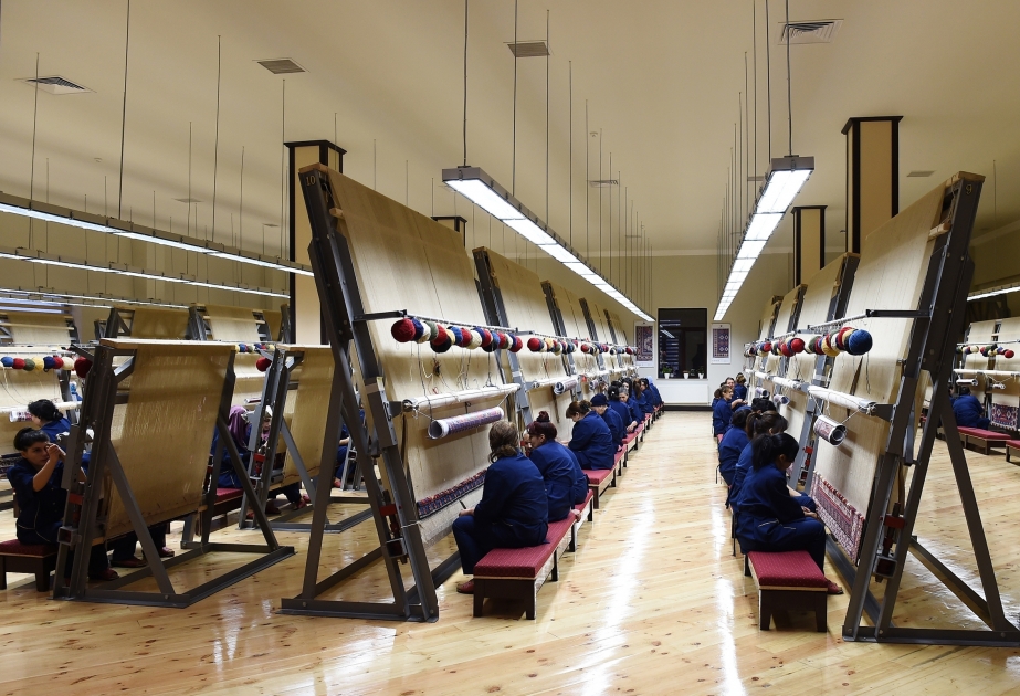 President Ilham Aliyev allocates AZN 2M for construction of carpet weaving workshop in Tartar region
