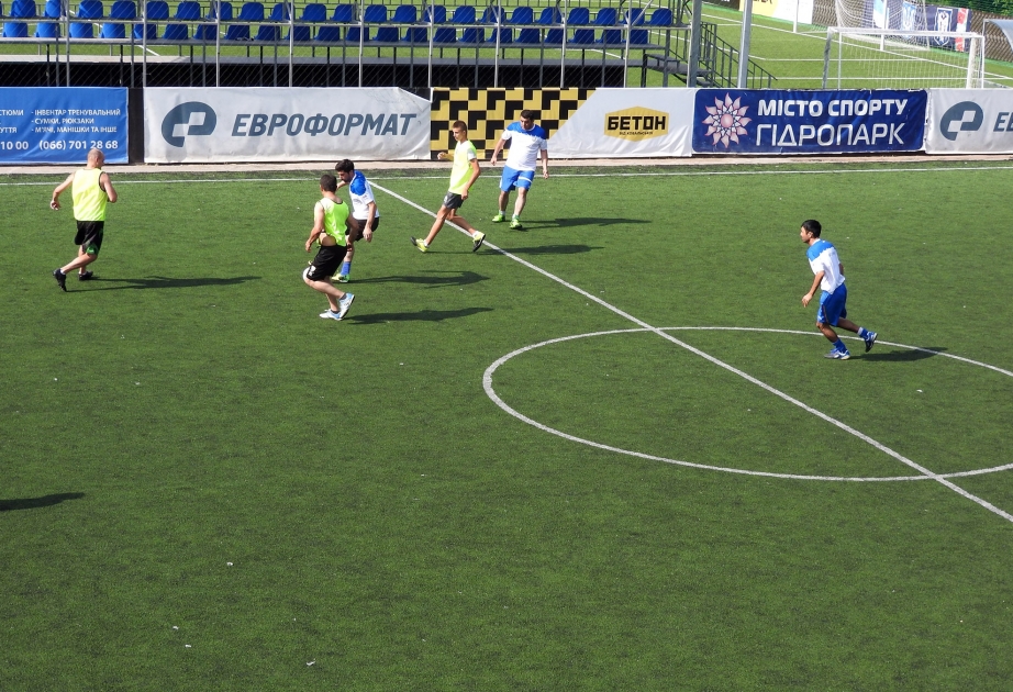 Azərbaycanın jurnalistlərdən ibarət futbol komandası Kiyevdən qələbə ilə qayıdır