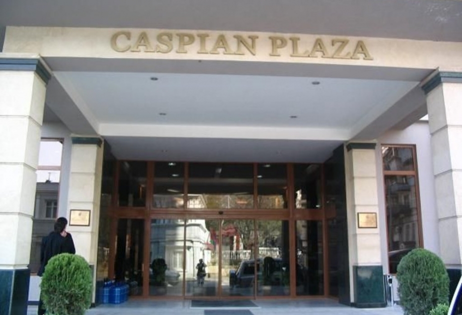 “Caspian Plaza” biznes mərkəzində yanğın baş verib
