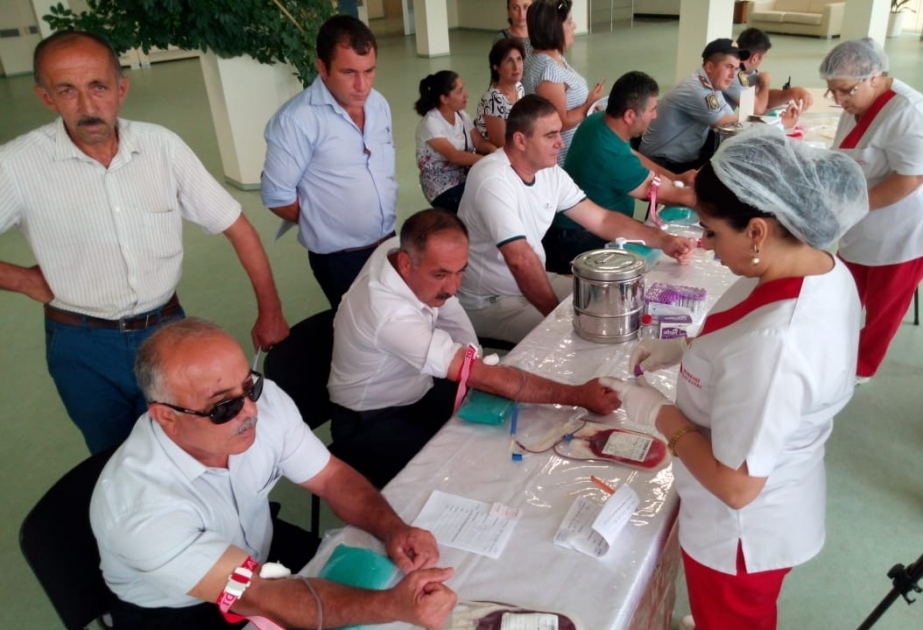 Qusarda keçirilən humanitar aksiyada 200-ə yaxın donor könüllü qan verib VİDEO