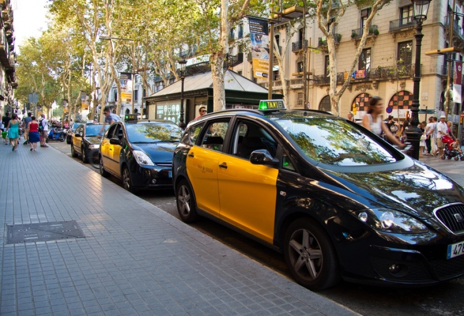 Таксисты бастуют по всей Испании
