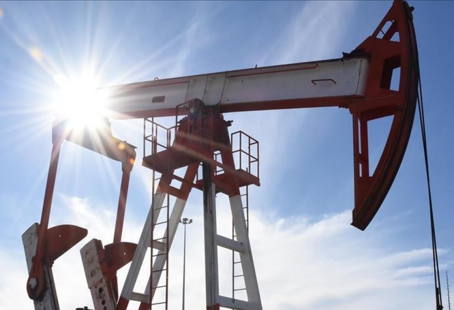 Birləşmiş Ştatların gündəlik neft hasilatı 10,9 milyon barrelə düşüb