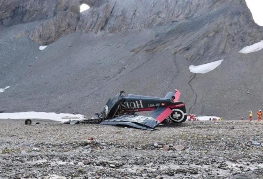 Twenty dead in vintage plane crash in Switzerland