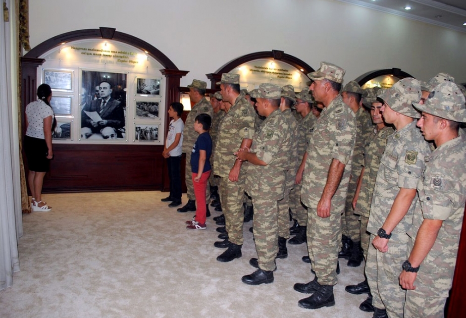 Cəbhəboyu zonadakı hərbi hissələrin birində mədəni-kütləvi tədbir keçirilib