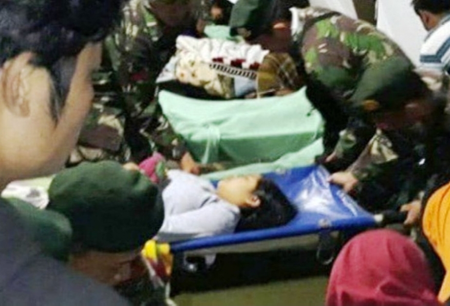 Death toll from Indonesia earthquake reaches 105, with over 4,000 tourists evacuated