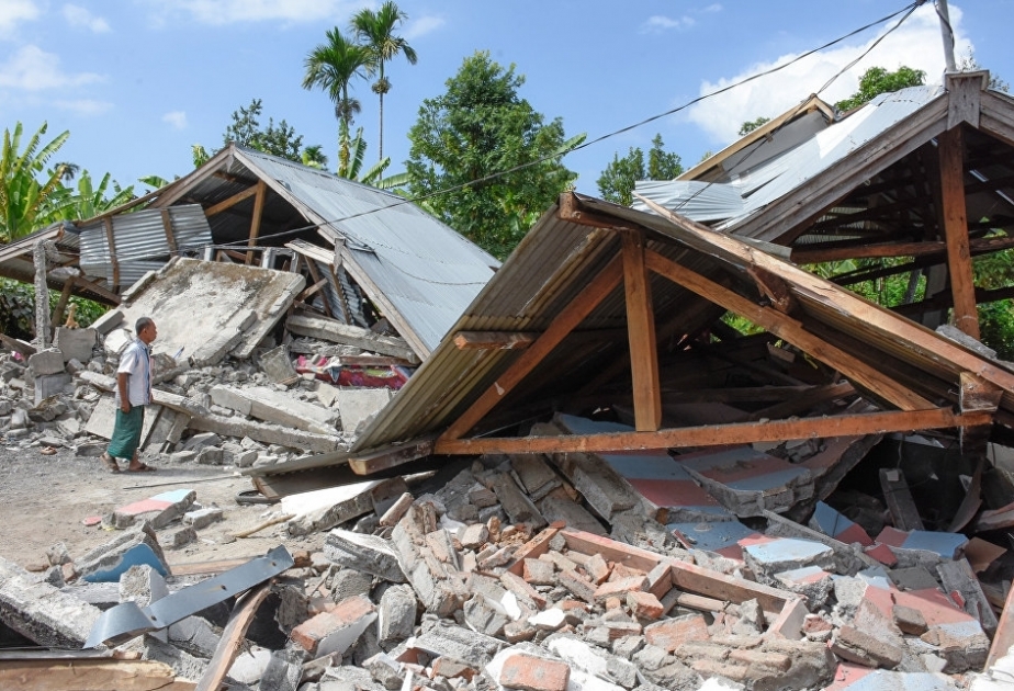 ارتفاع عدد ضحايا زلزال إندونيسيا إلى 130 شخص