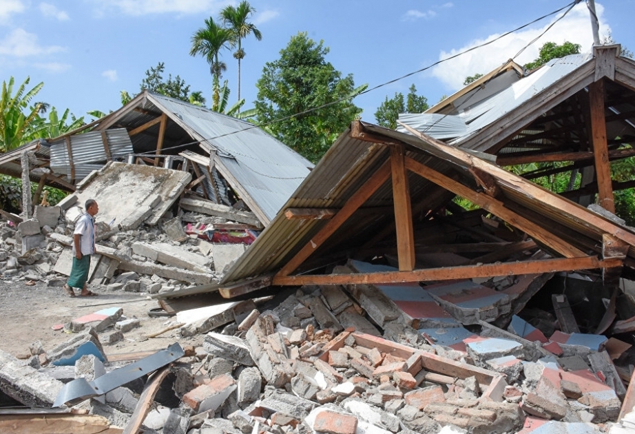 Zahl der Toten nach Beben in Indonesien steigt auf 130