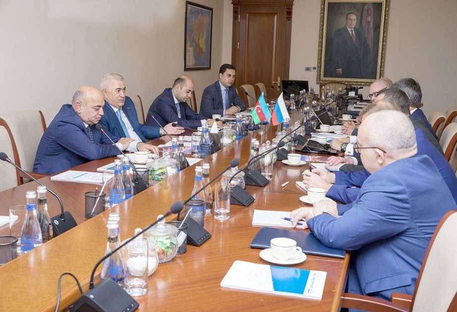 Aserbaidschan erörtert bilaterale Beziehungen mit Russland im Verkehrsbereich