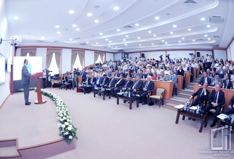 Azərbaycan yazıçıları Daşkənddə beynəlxalq konfransda iştirak ediblər