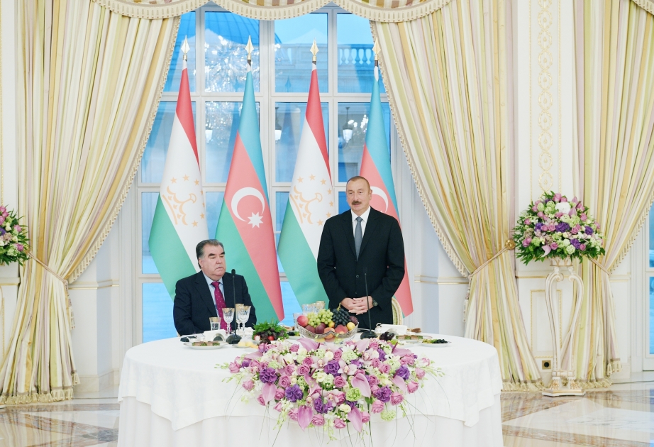 Un banquet officiel offert en l’honneur du président tadjik VIDEO