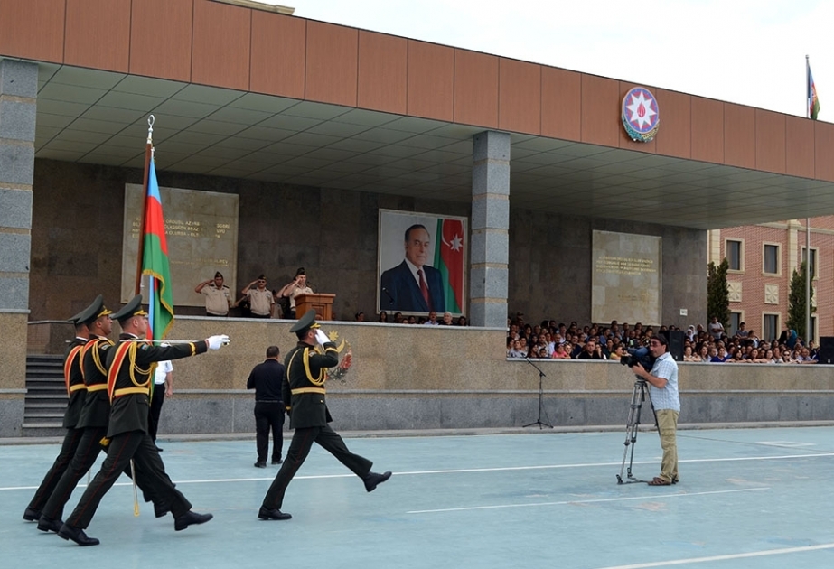 Azərbaycan Ordusunda “açıq qapı” günü və andiçmə mərasimləri təşkil olunub