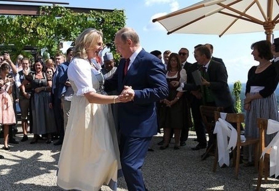 Vladimir Poutine a assisté au mariage de la ministre des Affaires étrangères autrichienne