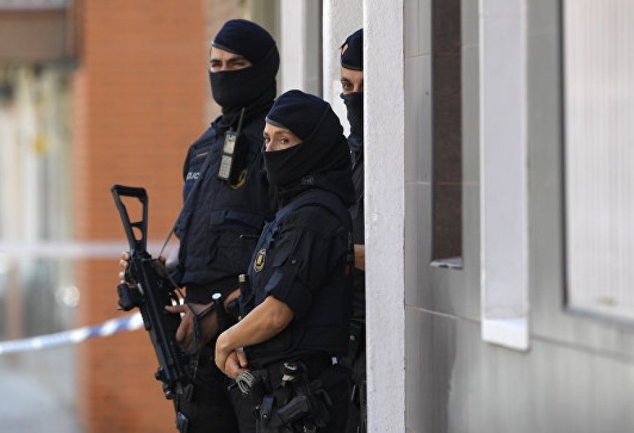 Kataloniyada polis məntəqəsinə hücum terror aktı kimi nəzərdən keçirilir