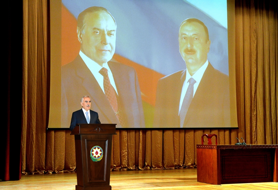Naxçıvanda yüksək bal toplamış tələbələrlə görüş olub