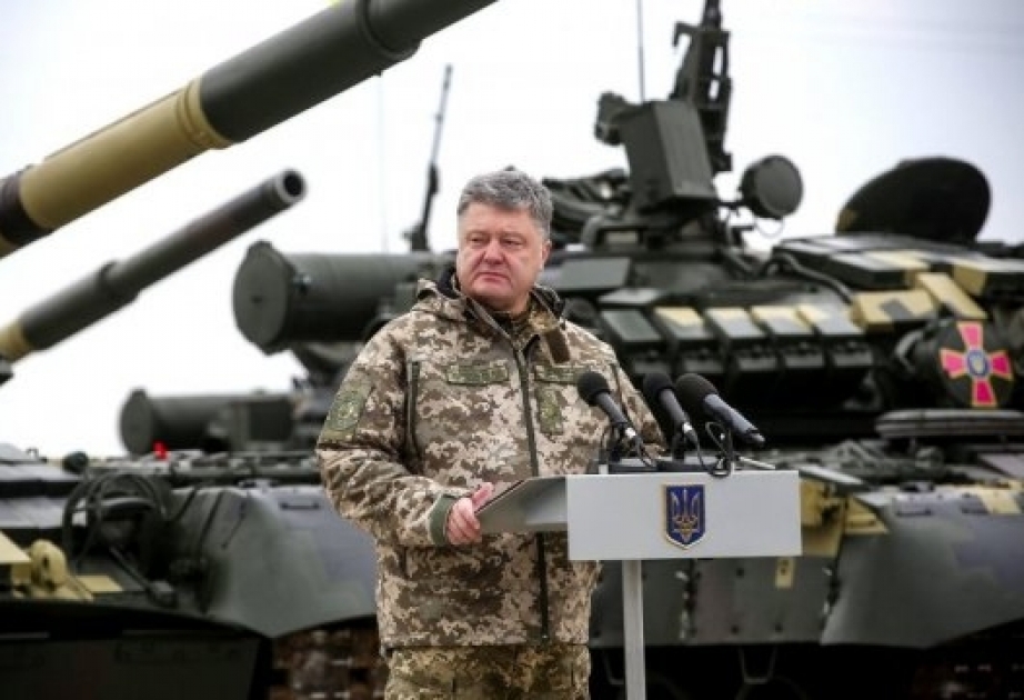 Poroşenko: İlin sonunadək Ukrayna daha 20 növ silah və hərbi texnikanın istehsalını başa çatdıracaq