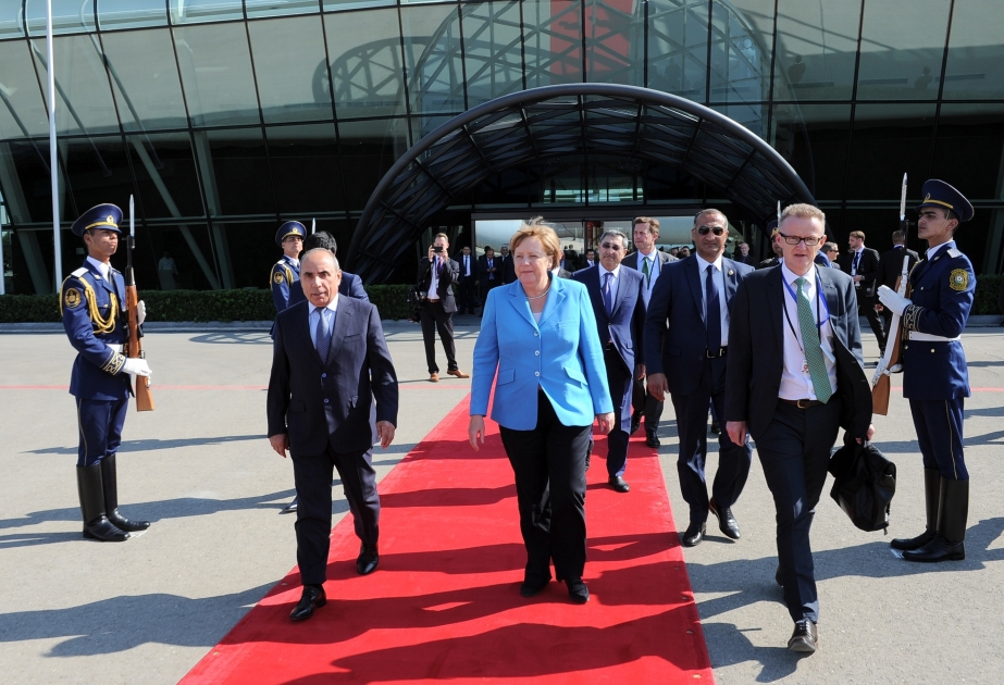 德国总理安格拉·默克尔结束对阿塞拜疆的访问