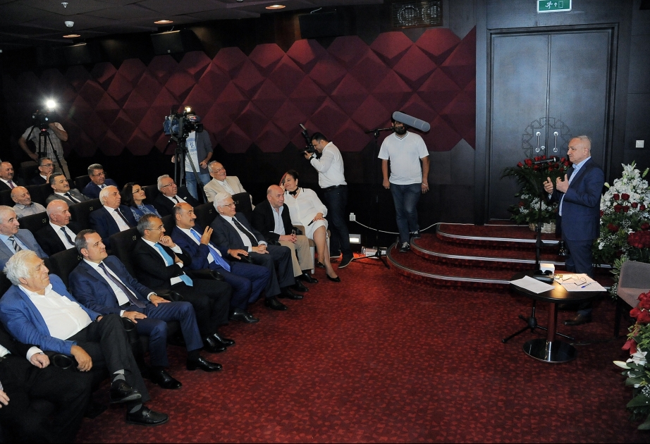 Vaqif Mustafayev Azərbaycanın kino sənətinə yeni və fərqli üslub gətirən rejissordur VİDEO