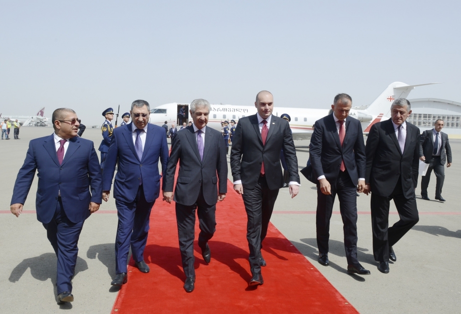 Georgischer Premierminister zu Besuch in Aserbaidschan eingetroffen
