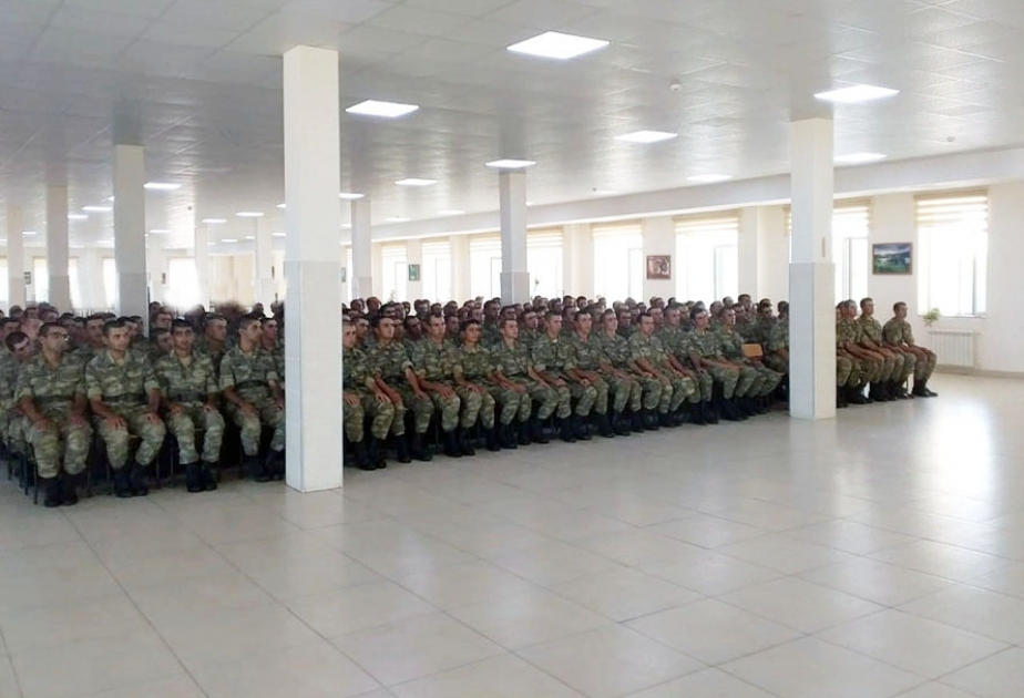 Müdafiə Nazirliyi və Dini Qurumlarla İş üzrə Dövlət Komitəsi hərbi hissədə birgə tədbir keçirib