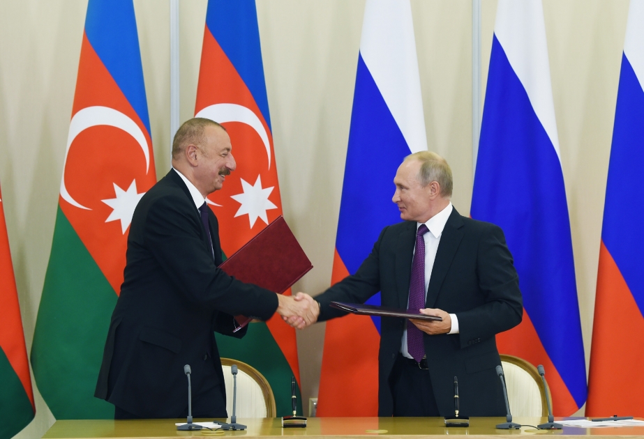 L’Azerbaïdjan et la Russie signent une série de documents VIDEO