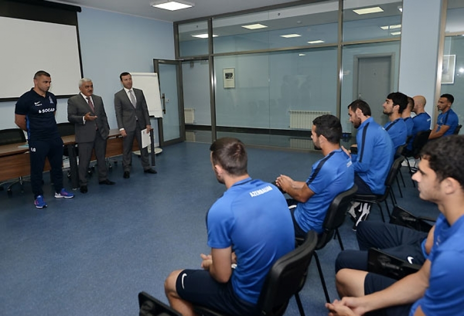AFFA-nın prezidenti milli komandanın üzvləri ilə görüşüb