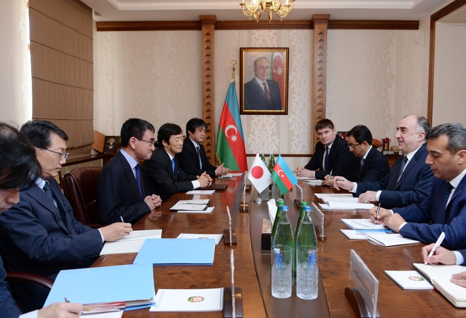 Министр иностранных дел Азербайджана Эльмар Мамедъяров встретился с делегацией, возглавляемой министром иностранных дел Японии Таро Коно