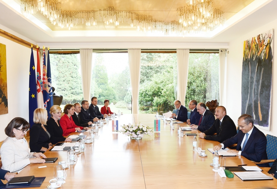 Entretien élargi des présidents azerbaïdjanais et croate VIDEO
